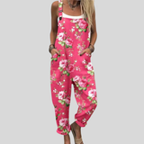 Salopette rose avec des roses