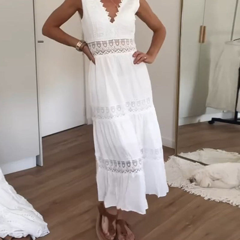 Circe - Robe camisolée en dentelle avec décolleté en V