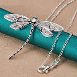 Collier Libellule en Argent Sterling – Symbole de Grâce et de Transformation