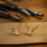 Boucles d'Oreilles en Corne avec Zircon Transparent