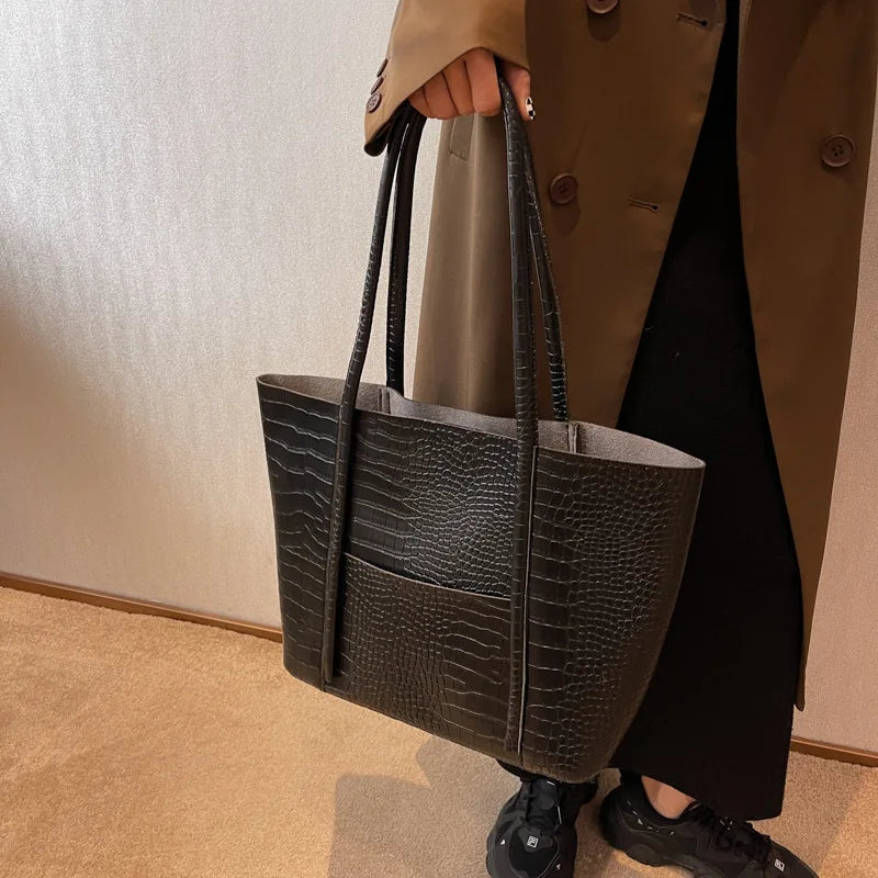 Christina™ | Élégante Sac à bandoulière en cuir végan