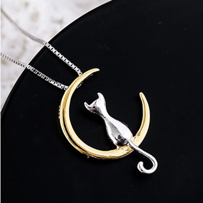 Collier élégant chat et croissant