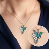 Magnifique Collier Colibri avec Boucles d'Oreilles Bonus – Offre Limitée